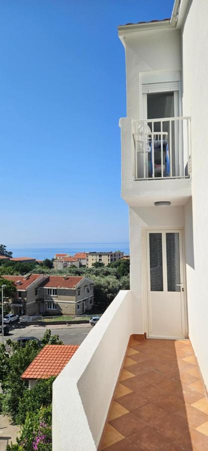 Sea View Apartment Aria Petrovac Eksteriør bilde